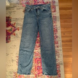 H&M Straight Leg Jeans size 4